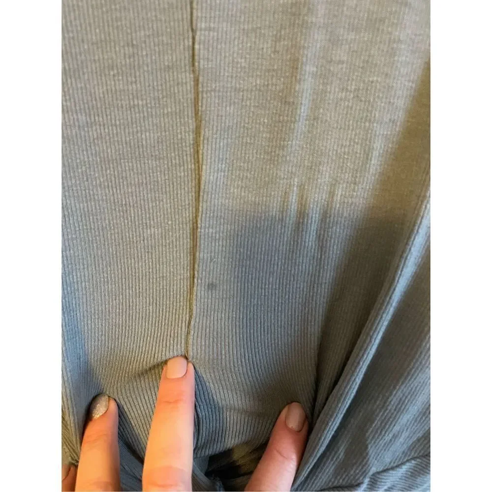 Athleta Girls Shirt (XL)